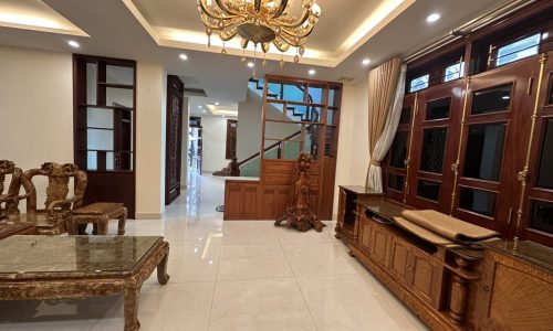 Cho thuê căn biệt thự cực đẹp tại Vĩnh yên, Vĩnh Phúc. giá 20 triệu 5 ngủ