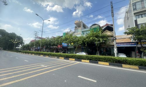 Bán nhà 3 tầng mặt phố Mê Linh, Khai Quang, Vĩnh Yên, Vĩnh Phúc.