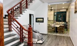 Bán nhà 3 tầng cực đẹp băng 2 Nguyễn Tất Thành, Khai Quang, Vĩnh Yên, Vĩnh Phúc.