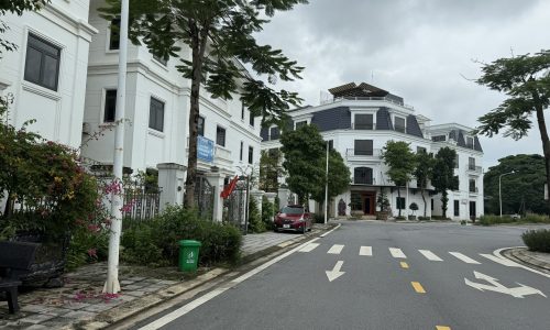 Bán nhà biệt thự trung tâm Vĩnh Yên, Vĩnh Phúc.