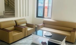 Cho thuê nhà nguyên căn mặt phố Nguyễn Tất Thành, Liên Bảo, Vĩnh Phúc.