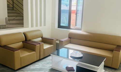 Cho thuê nhà nguyên căn mặt phố Nguyễn Tất Thành, Liên Bảo, Vĩnh Phúc.