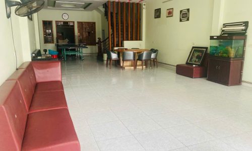 Cho thuê nhà mặt phố Tôn Đức Thắng, Khai Quang, Vĩnh yên, Vĩnh Phúc. Giá chỉ 18 triệu/ tháng 3 tầng