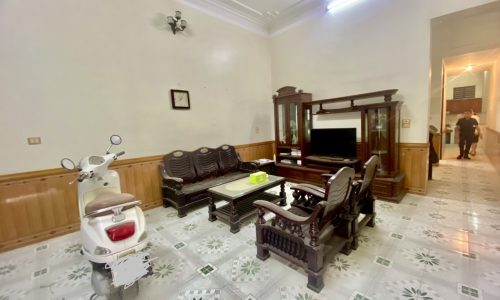 Bán nhà 3 tầng phố Bà Triệu, Liên Bảo, Vĩnh Yên.