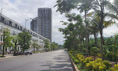 Bán căn nhà 4 tầng mặt đường 52m tại kdt VCI moutan view, Vĩnh yên.