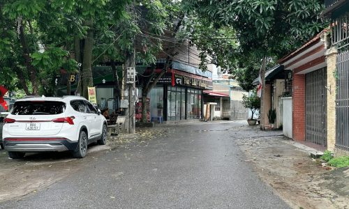 Cần bán căn nhà 3 tầng tại Liên bảo, Vĩnh yên. Mới tinh giá rẻ