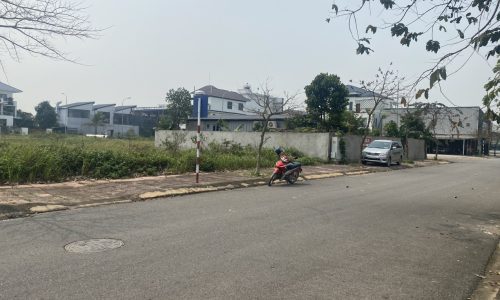 Bán ô góc đất biệt thự cực kỳ đẹp và víp tại khu đô thị Nam Vĩnh Yên, Vĩnh Phúc.