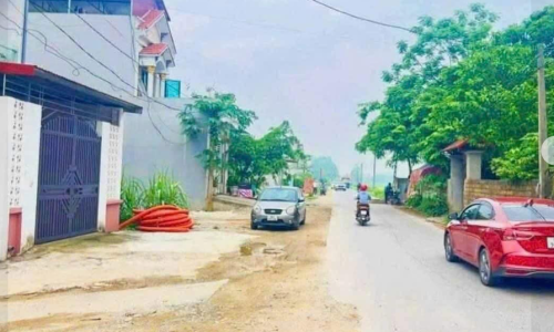 Bán đất mặt phố Lê Ngọc Hân, TP Vĩnh Yên kinh doanh sầm uất