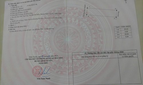 Bán nhà 3 tầng sàn lệch tại Trại Cúp, Bình Xuyên. DT 100m2 Giá 4.35 tỷ