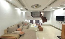 Cho thuê nhà 6 ngủ khép kín đối diện chợ Định Trung, Vĩnh Yên, Vĩnh Phúc