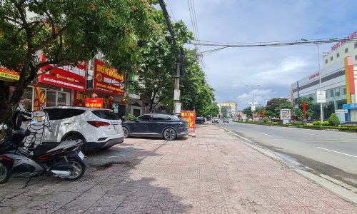 Cho thuê nhà kinh doanh đẹp phố Mê linh, Khai quang, VĨnh yên