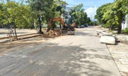 Bán đất phố Bùi Thị Xuân dt:94m2 đường 19,5m