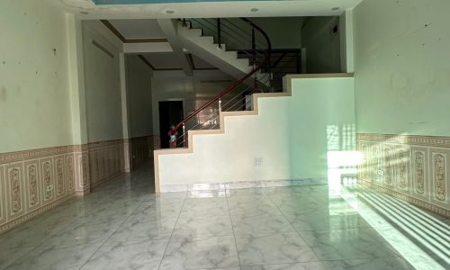 Bán nhà 2 tầng giá rẻ 3 phòng ngủ tại xóm Gẩy, Định Trung, Vĩnh Yên
