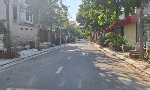 Cho thuê nhà nguyên căn tại Liên Bảo, Vĩnh yên, Vĩnh Phúc. Giá chỉ 18 triệu 6 phòng ngủ