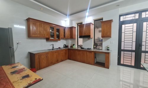 Cho thuê nhà mặt phố Hà Tiên, Liên Bảo, Vĩnh Yên. Giá 20tr/tháng