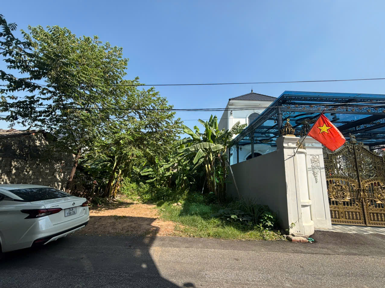 Bán lô 100m2 Lai Sơn, Đồng Tâm, Vĩnh Yên đường thông thoáng cách trục chính chỉ 50m