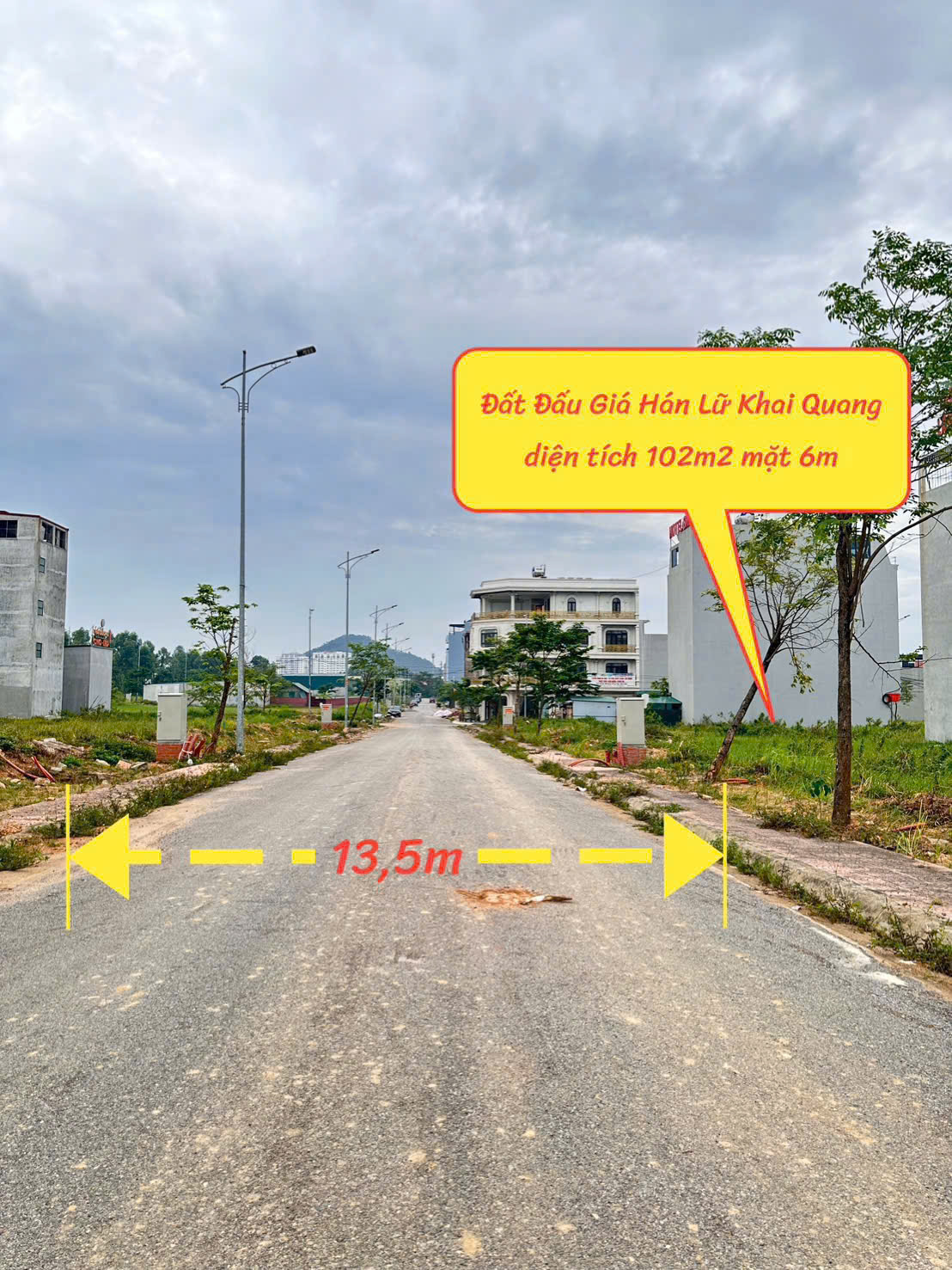 Bán gấp lô đất đấu giá dịch vụ Hán Lữ, Khai Quang DT 102m2 MT 6m đẹp nhất, giá tốt nhất thị trường.