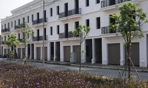 Cần bán 88m2 Nhà 3,5 tầng Khu D Nam Đầm Vạc giá 1,95 tỷ