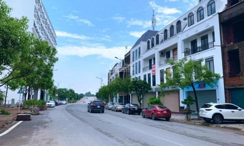 Bán Nhà Phố  Nam Đầm Vạc – Gần Tòa nhà Minh Quân giá 5,6 tỷ