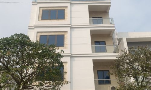 Bán Khách sạn Trung tâm TP Vĩnh Yên, gần nút giao IC4 Nội Bài đi Tam Đảo