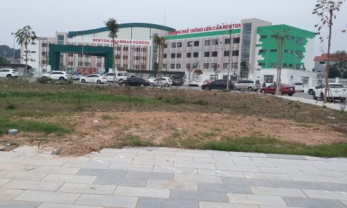 Bán đất lô VIP LK 17 view trường liên cấp quốc tế NewTon khu đô thị Bắc Đầm Vạc 102m2, mặt tiền 6m, giá nhô 5 tỷ, LH 0886585789
