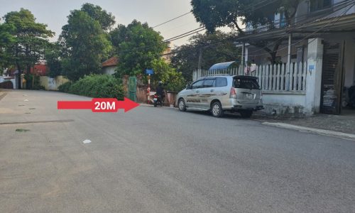 Bán nhà ngay ngã tư Tam Dương, gần chợ đầu mối