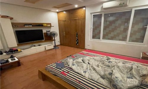 Bán nhà phố Đội Cấn.36m x 5 tầng. 4.5 tỷ có thương lượng