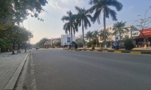 Cho thuê nhà mặt phố Lạc Long Quân, Khai Quang, Vĩnh Yên, Vĩnh Phúc.