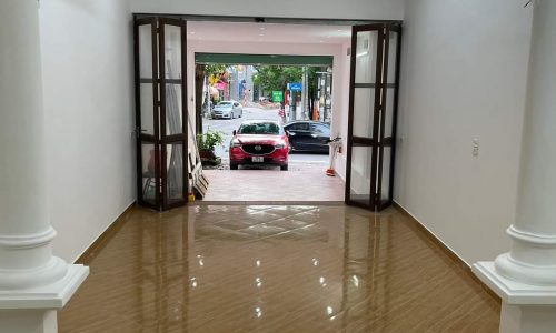 Bán nhà 3 tầng mặt phố Nguyễn Công Trứ, Liên Bảo, Vĩnh Yên, Vĩnh Phúc