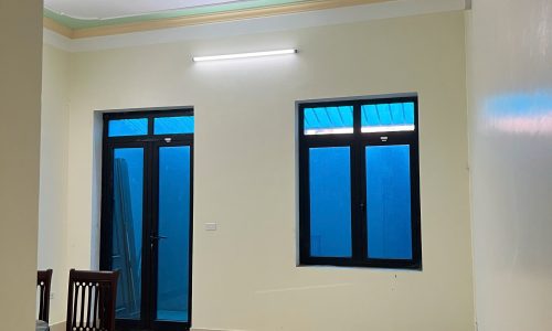 Cho thuê nhà nguyên căn mặt phố Bà Triệu, Liên Bảo, Vĩnh yên. Có thang máy