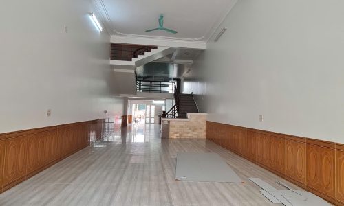 Cho thuê nhà 3 tầng 4pn- 3vs tại Liên bảo, Vĩnh yên. cạnh bv Đa khoa Tỉnh.