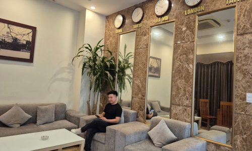 Bán hoặc cho thuê khách sạn trung tâm Vĩnh Yên, Vĩnh Phúc