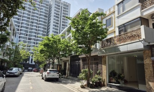 BÁN NHÀ 4 TẦNG – MẶT PHỐ TRỤC CHÍNH CHUNG CƯ LAFOTUNA, VĨNH YÊN 