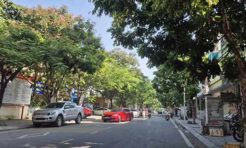 Bán đất tặng nhà cấp 4 đang cho thuê tại đường Chu Văn An, Liên Bảo, Vĩnh Yên, tỉnh Vĩnh Phúc