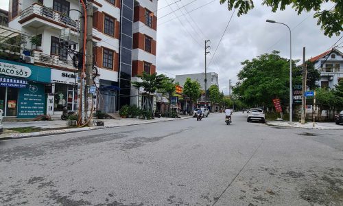 Bán nhà 2 tầng phố Nguyễn công trứ , Liên bảo, Vĩnh yên. Góc 2 mặt tiền.