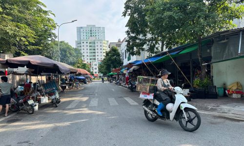 Cần bán đất trục chính kinh doanh tại chợ Định Trung, Vĩnh Phúc