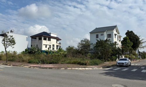 BIỆT THỰ 2 MẶT TIỀN – NAM VĨNH YÊN VIP  Diện tích: 279m² – hướng Đông Nam mát mẻ