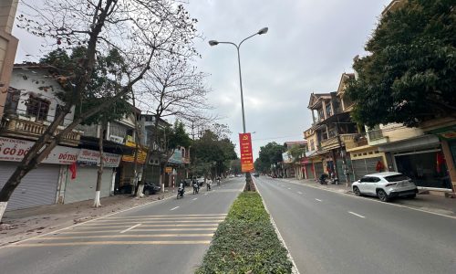 Chính chủ bán tặng nhà 3 tầng tại Đường Hùng Vương, Đồng Tâm, Vĩnh Yên