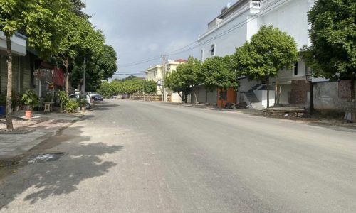 Cho thuê nhà 3 tầng đường Hà nhâm đại, Khai quang, Vĩnh yên, Vĩnh Phúc. Giá chỉ 8 triệu