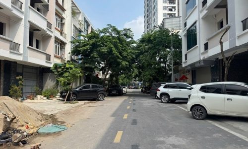 Bán nhà phố 4 tầng trung tâm Vĩnh Yên chưa đến 6 tỷ