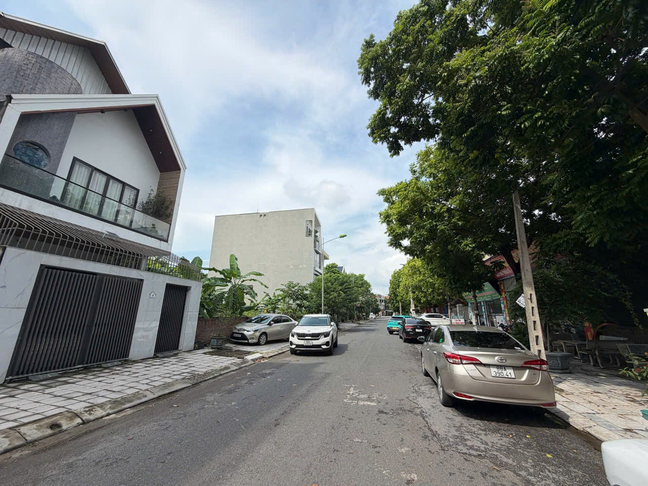 108m2 Phan Đình Giót mặt tiền 6m giá đẹp.   Hướng Đông Nam