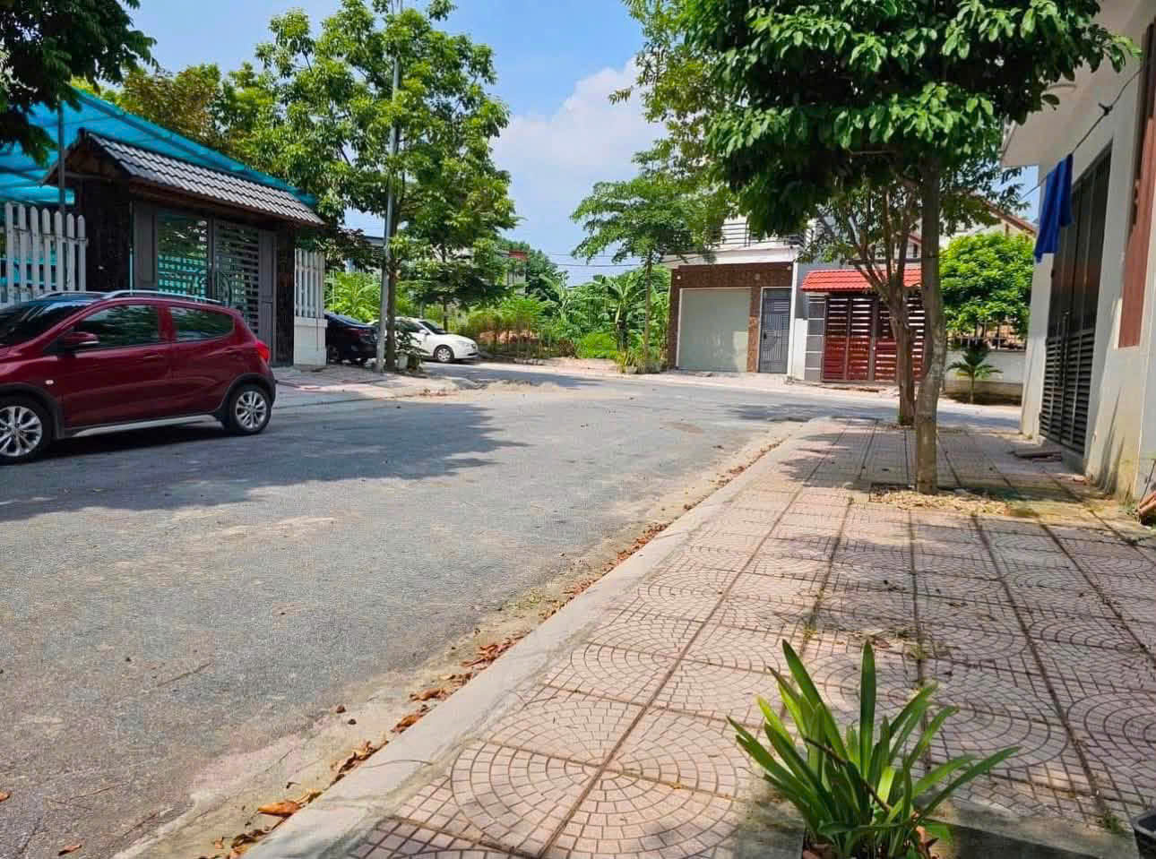 Bán đất xen ghép Mậu Lâm, Khai Quang, Vĩnh Yên. DT 100m2 hướng Đông Nam