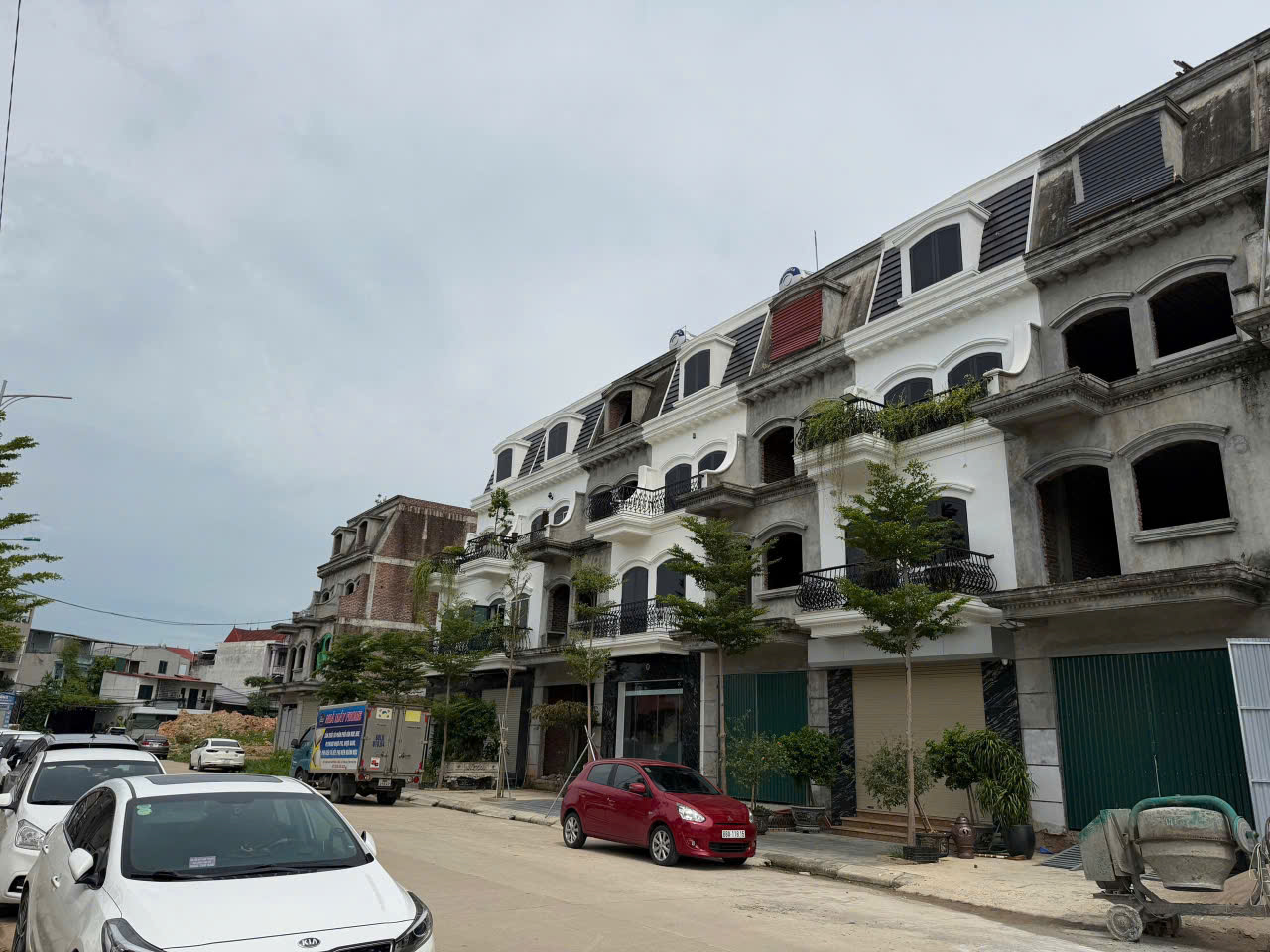 Siêu phẩm đang dần lộ diện để sớm ra mắt khách hàng, liền kề 3,5 tầng